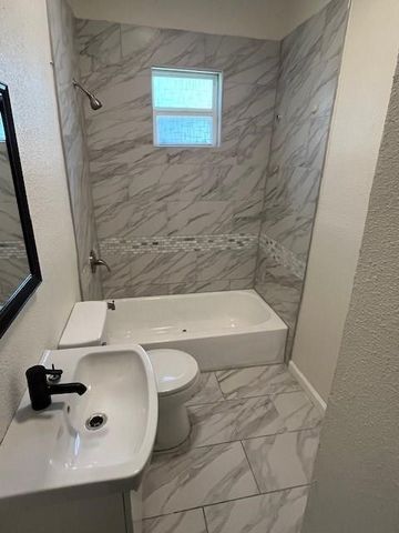 2545 Metropolitan Avenue, Dallas, TX 75215
