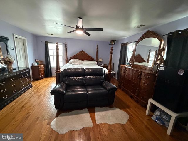 13151 OPAL LN, Woodbridge, VA 22193