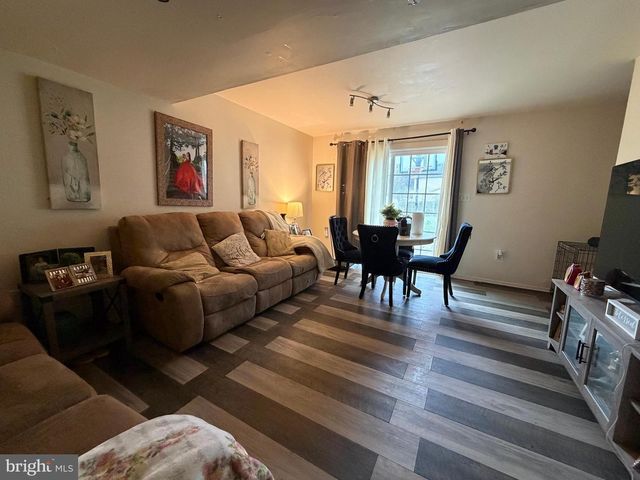 13151 OPAL LN, Woodbridge, VA 22193