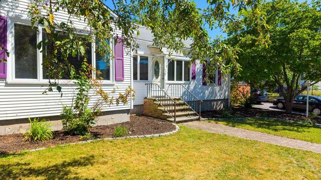 118 Summit Avenue, West Warwick, RI 02893