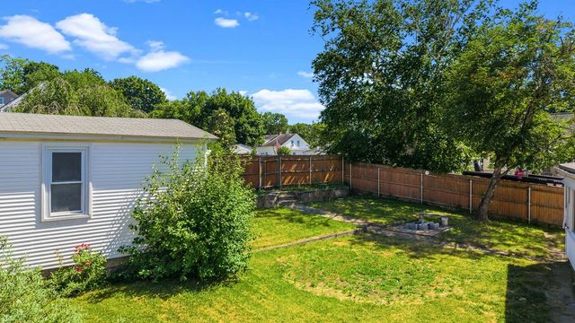 118 Summit Avenue, West Warwick, RI 02893