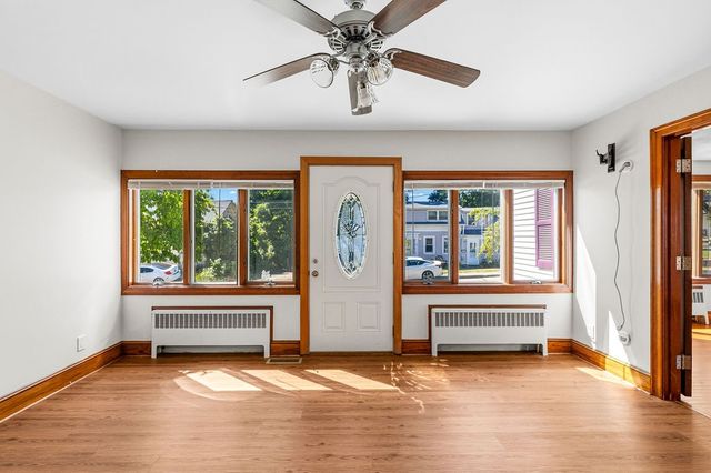 118 Summit Avenue, West Warwick, RI 02893