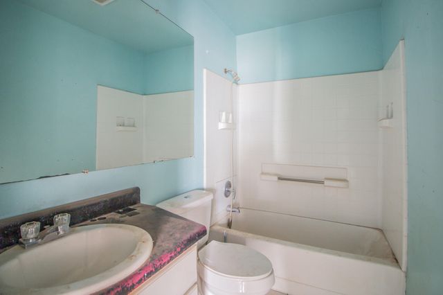 1355 S 3rd Street, Slaton, TX 79364