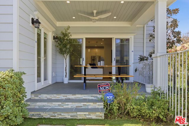 4532 Farmdale Avenue, Studio City, CA 91602