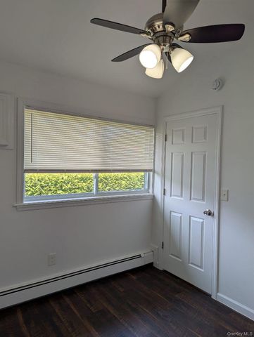 1727 N. Gardiner Drive, Bay Shore, NY 11706