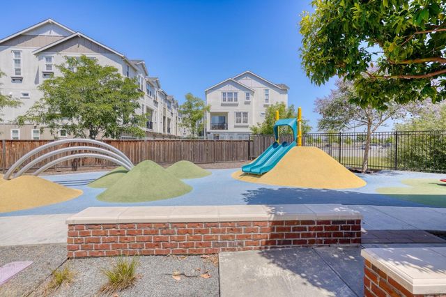 8533 Seawind Way, Newark, CA 94560