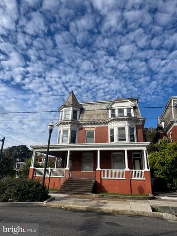 2100 N 3RD ST, Harrisburg, PA 17110