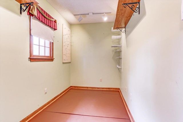 10605 CAMBROOKE CV, Collierville, TN 38017