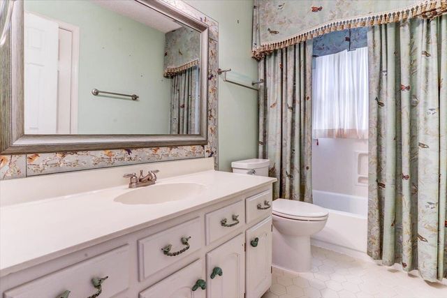 10605 CAMBROOKE CV, Collierville, TN 38017