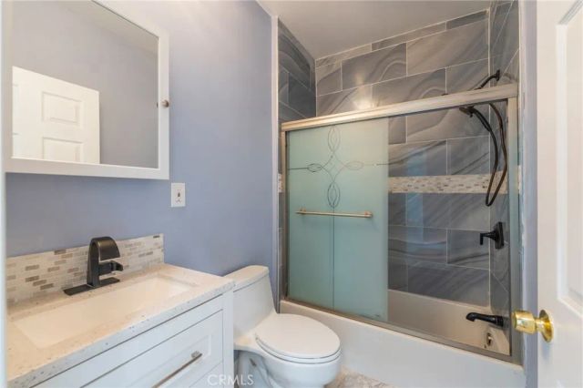 2041 W 29th Place, Los Angeles, CA 90018