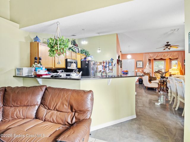 1299 Danforth Street SW, Palm Bay, FL 32908