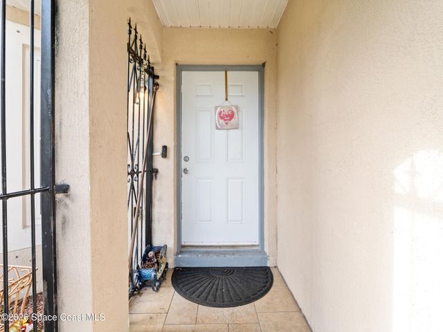 1299 Danforth Street SW, Palm Bay, FL 32908