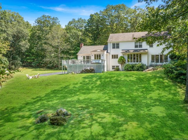 1038 West Road, New Canaan, CT 06840