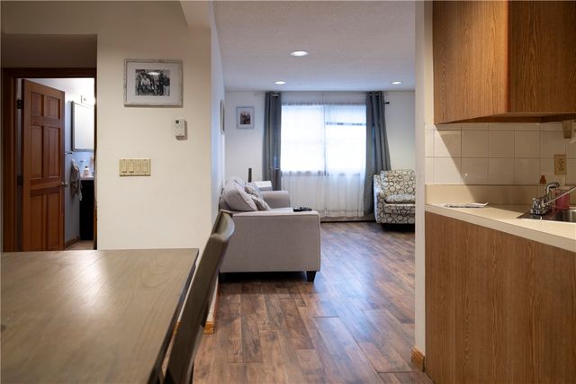 95 Park Place 201, Pawtucket, RI 02860