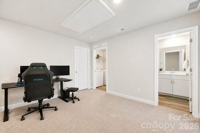 1021 Plumcrest Drive, Charlotte, NC 28216