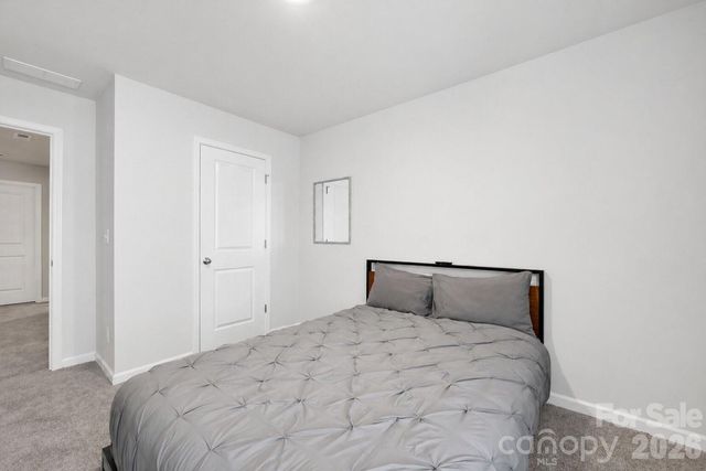 1021 Plumcrest Drive, Charlotte, NC 28216
