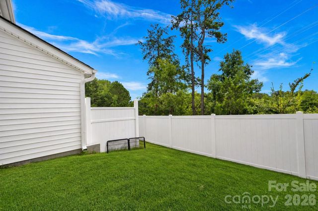 1021 Plumcrest Drive, Charlotte, NC 28216