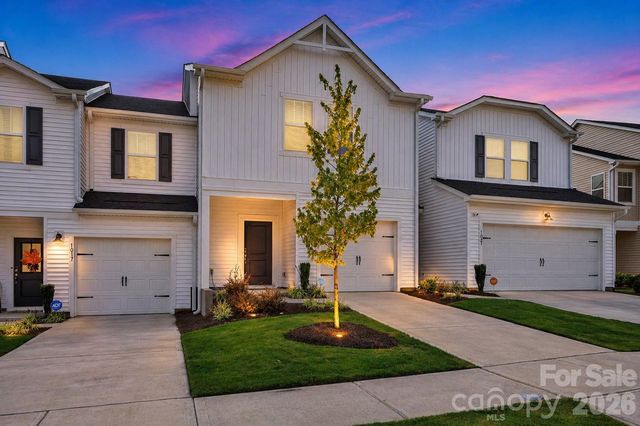 1021 Plumcrest Drive, Charlotte, NC 28216