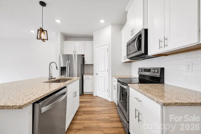 1021 Plumcrest Drive, Charlotte, NC 28216