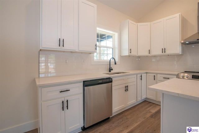 237 Sangria Ct, Vine Grove, KY 40175