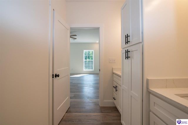 237 Sangria Ct, Vine Grove, KY 40175