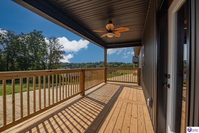 237 Sangria Ct, Vine Grove, KY 40175
