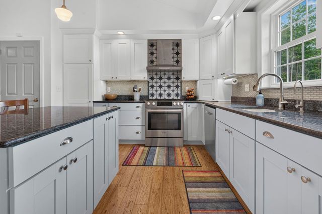 85 Loverin Hill Road, Salisbury, NH 03268