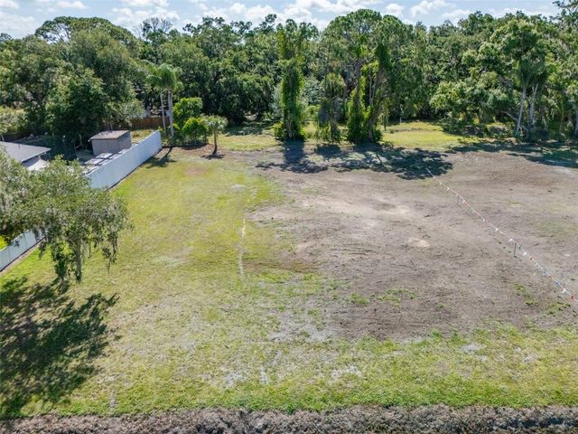 1941 E LEEWYNN DRIVE, Sarasota, FL 34240