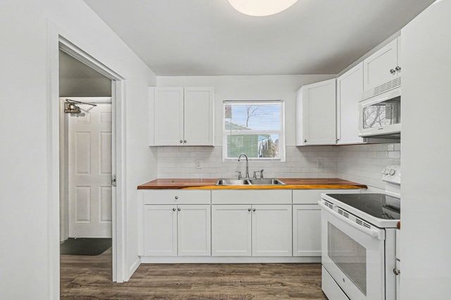 1840 S Averill Avenue, Flint, MI 48503