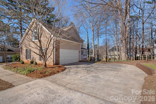 9003 Stourbridge Drive, Huntersville, NC 28078
