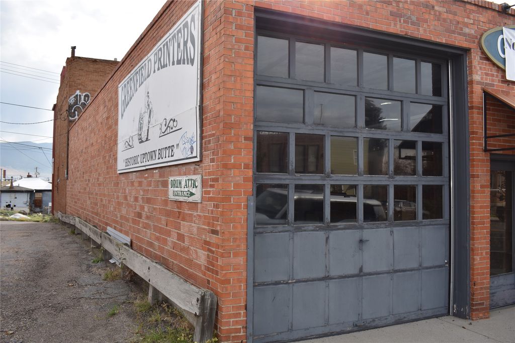 212 S Montana Street, Butte, MT 59701 photo 2