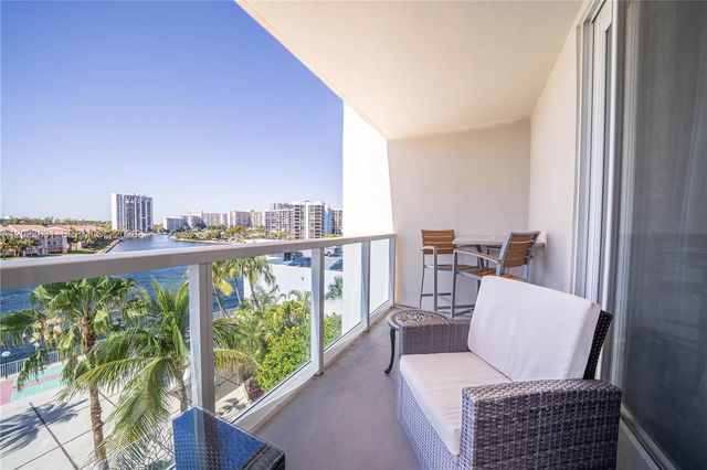 3800 S Ocean Dr 306, Hollywood, FL 33019