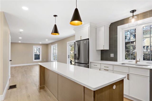 70 Magnolia Street, Bristol, RI 02809