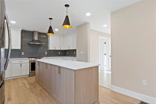 70 Magnolia Street, Bristol, RI 02809