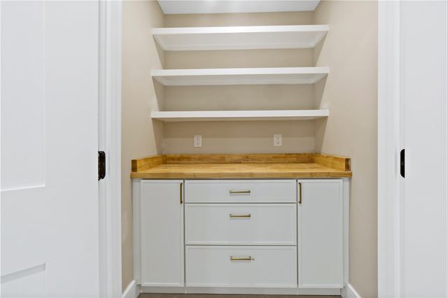 70 Magnolia Street, Bristol, RI 02809