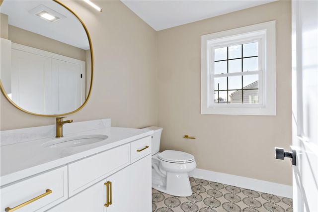 70 Magnolia Street, Bristol, RI 02809