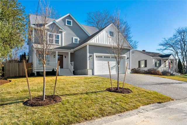 70 Magnolia Street, Bristol, RI 02809