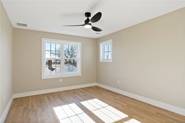 70 Magnolia Street, Bristol, RI 02809