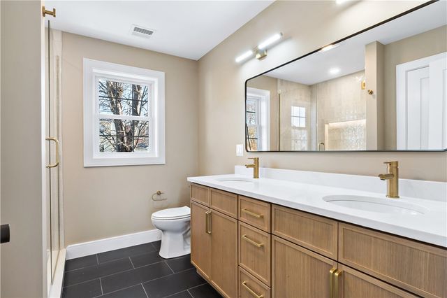 70 Magnolia Street, Bristol, RI 02809