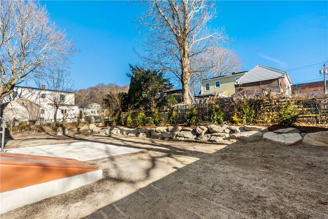 70 Magnolia Street, Bristol, RI 02809