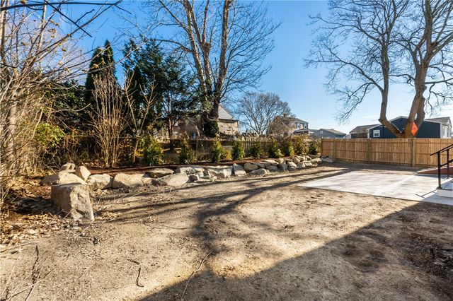 70 Magnolia Street, Bristol, RI 02809