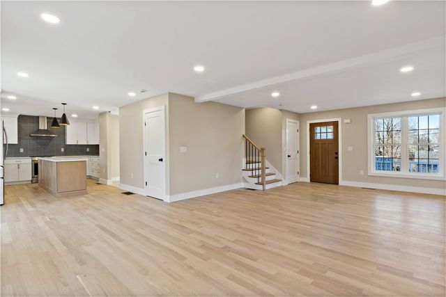 70 Magnolia Street, Bristol, RI 02809