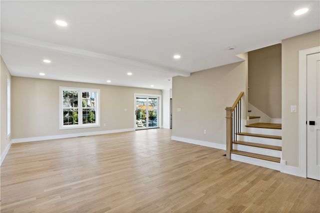 70 Magnolia Street, Bristol, RI 02809