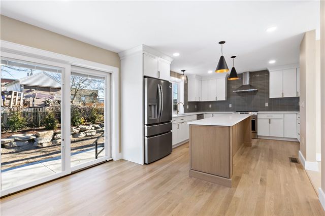 70 Magnolia Street, Bristol, RI 02809