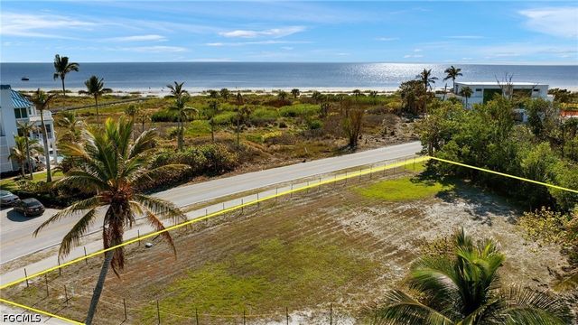 466 E Gulf DR, Sanibel, FL 33957