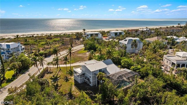 466 E Gulf DR, Sanibel, FL 33957