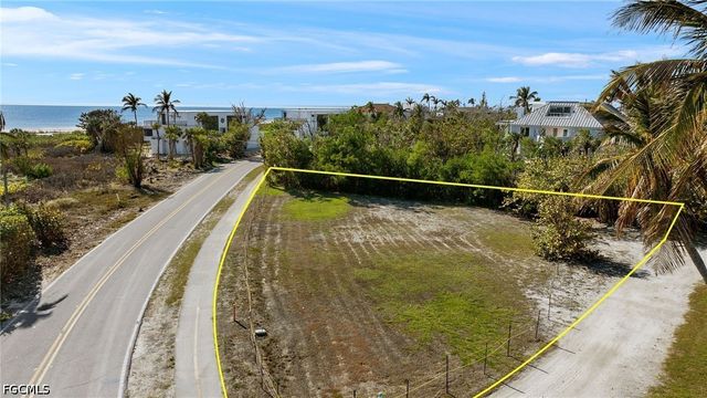 466 E Gulf DR, Sanibel, FL 33957