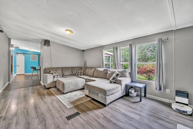 1181 Huntington DR, Bedford, VA 24523