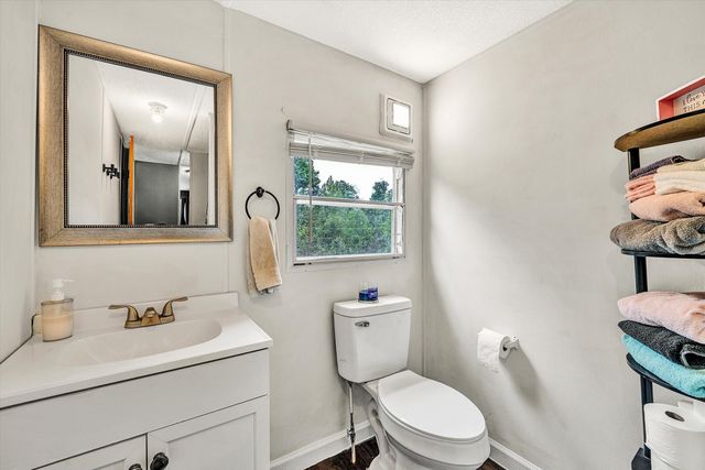 1181 Huntington DR, Bedford, VA 24523