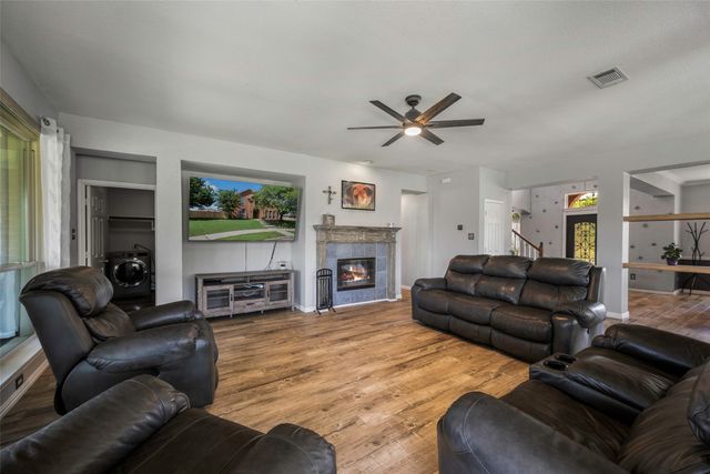 7305 Meadowwood Drive, Rowlett, TX 75089